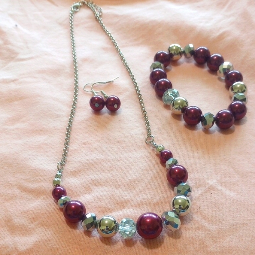 Elegant Burgundy and Silver Jewelry Set
